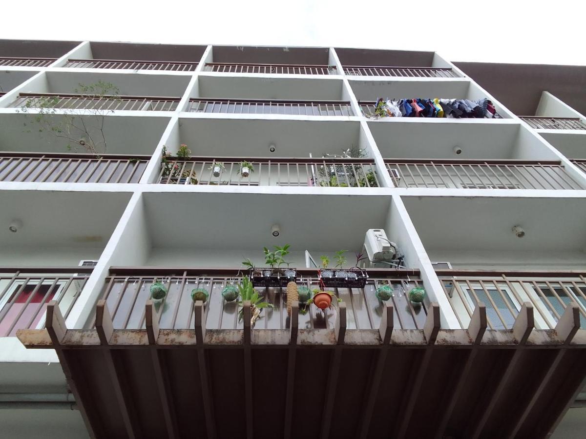 Emmanuel'S Service Apartment Near The Airport Manila Luaran gambar