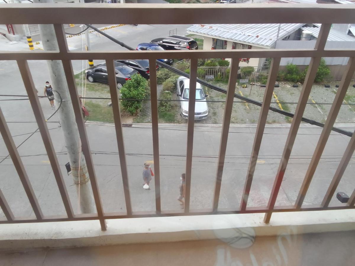 Emmanuel'S Service Apartment Near The Airport Manila Luaran gambar