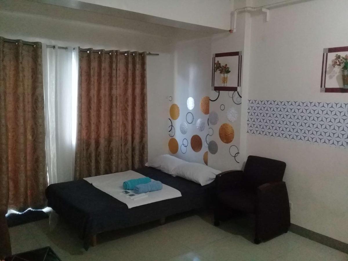 Emmanuel'S Service Apartment Near The Airport Manila Luaran gambar